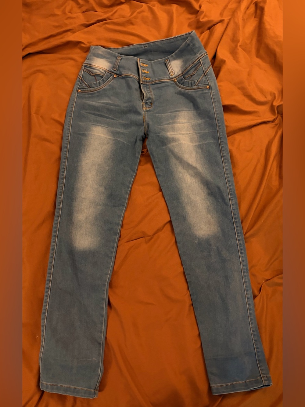 Women's Skinny Stretch Jeans in Light Blue Wash